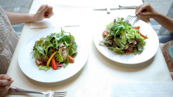 چرا با داشتن یک رژیم غذایی لاغر نمی شویم؟ چرا با داشتن یک رژیم غذایی لاغر نمی شویم؟