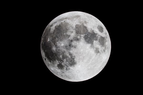معمای قدیمی بشریت در مورد ماه حل شد!