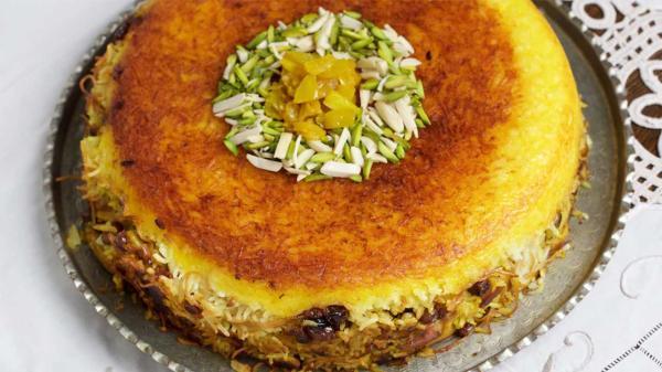 طرز تهیه رشته پلو با مرغ زعفرانی و تکه ای فوق مجلسی